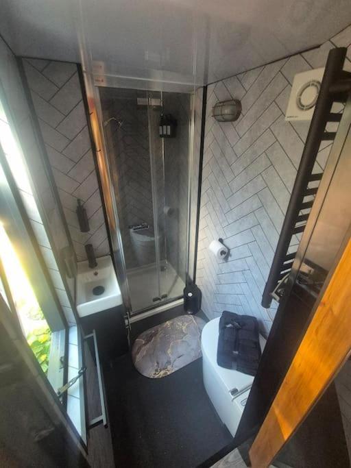 Spinney Retreats - 2 X Unique Shepherds Huts Dog Friendly Northampton Dış mekan fotoğraf